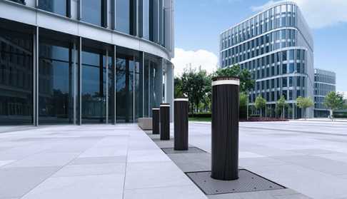 FAAC security bollard JS is available as fixed, removeable and automativ and is approved for 7500 kg at up to 80 km/h.